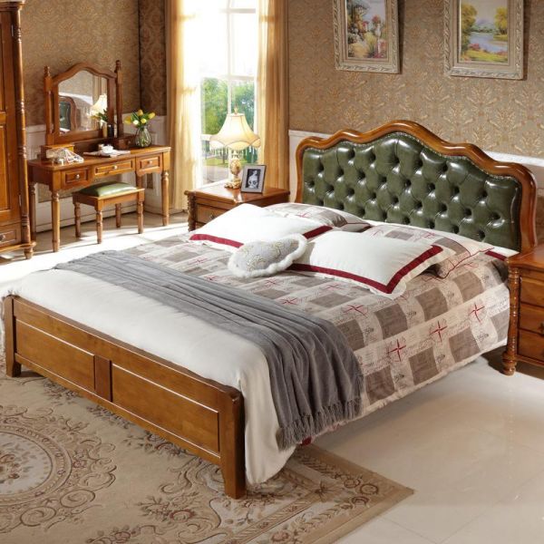 Giường gỗ bọc nệm đầu giường kiểu tân cổ điển Italy